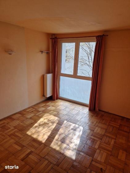Apartament cu 4 camere în Titan