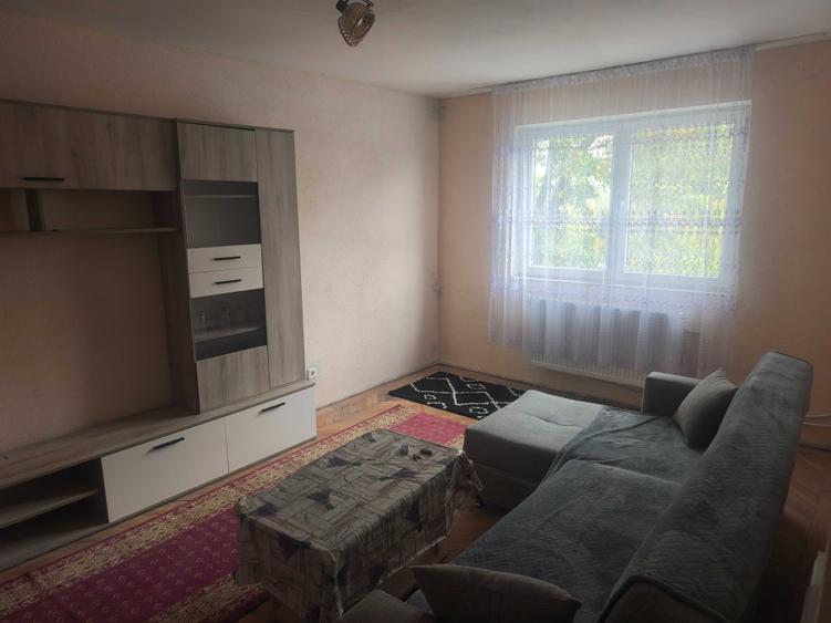 Apartament cu 2 camere decomandat în Exterior Vest