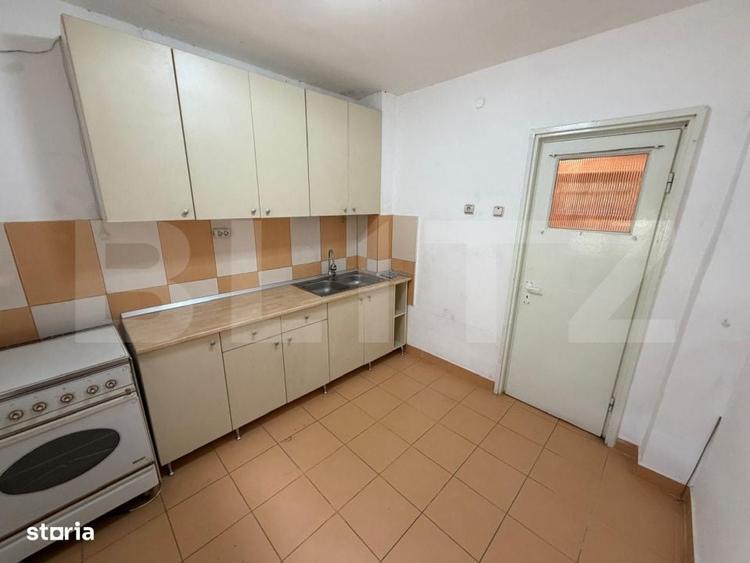 Apartament cu 2 camere decomandat în Calea București