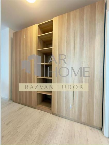 Apartament cu 3 camere decomandat, mobilat în Vest