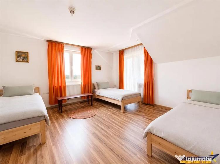 Casă cu 4 camere cu Teren 3227 Mp în Central