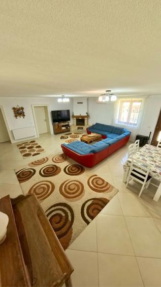 Casă cu Teren 1440 Mp în Central