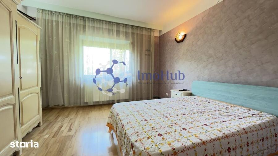 Apartament cu 3 camere semidecomandat în Gară