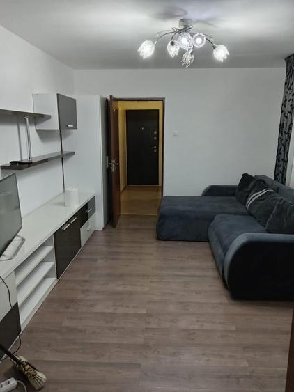 Apartament cu 2 camere semidecomandat în Popoveni