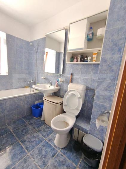 Apartament cu 3 camere semidecomandat, mobilat în Gheorgheni