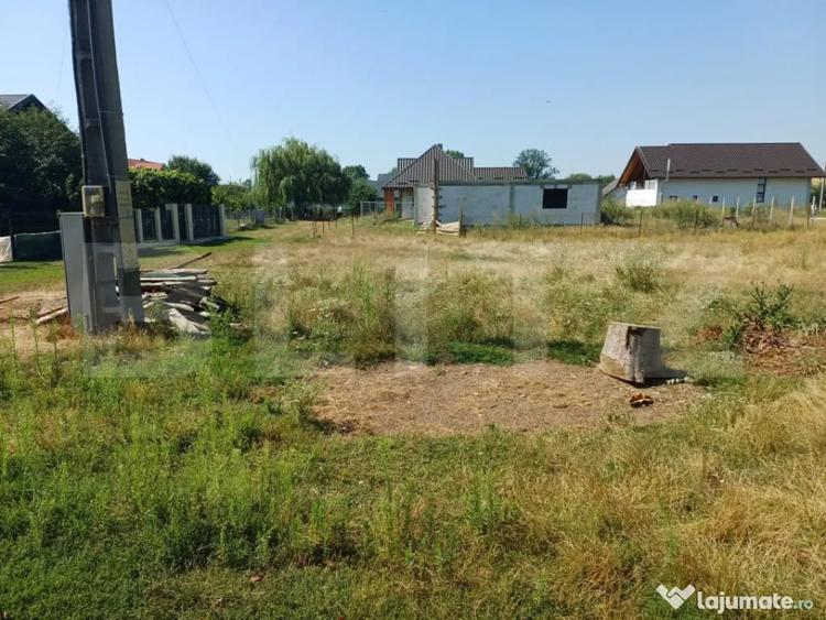 Teren de vanzare intravilan, 808 mp, zona Costana - 1