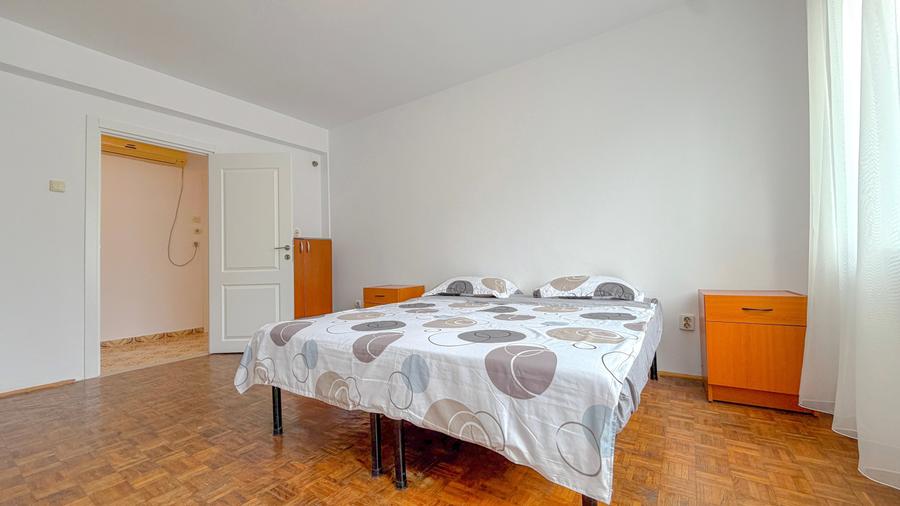 Apartament 3 camere | Ideal pentru 3 studenți | Parc Tractorul–Coresi | Parcare - 3
