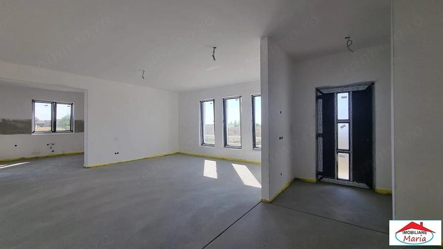 Casă cu Teren 460 Mp în Central