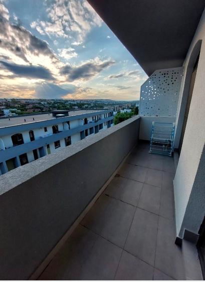 PF,Vând apartament cu 3 camere  - 7