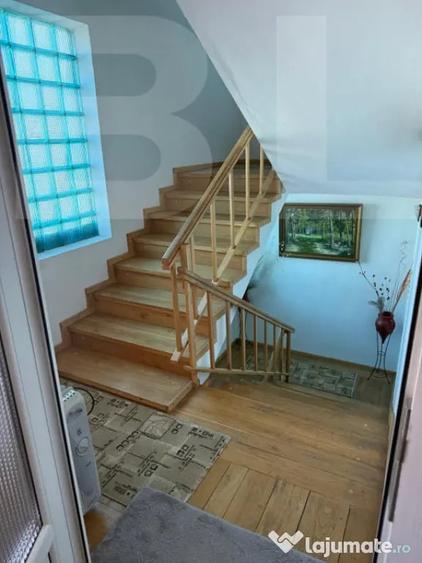 Casă cu 4 camere cu Teren 537 Mp în Central