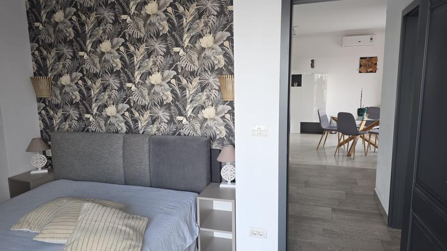 Apartament cu 3 camere decomandat în Aurel Vlaicu