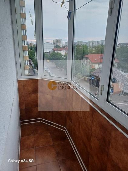 Apartament cu 2 camere semidecomandat în Uverturii