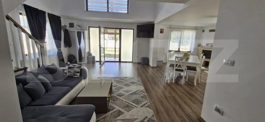 Casa cu priveli?te, multa verdea?a ?i spa?ii generoase Zona A - 8