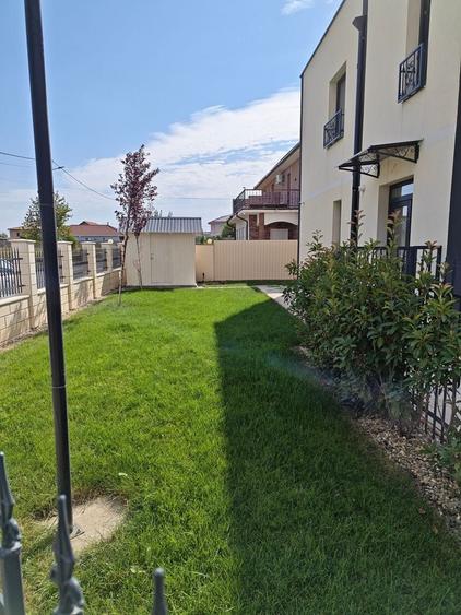 Duplex cu 4 camere cu Canalizare în Dumbrăvița