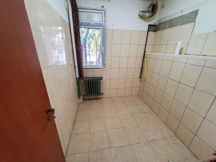 Garsonieră semidecomandată în Brâncoveanu