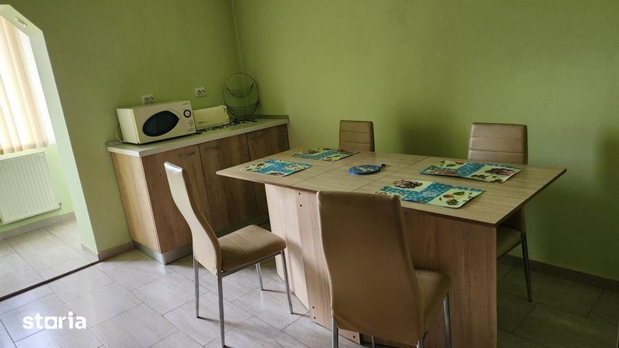 Apartament cu 3 camere în Traian