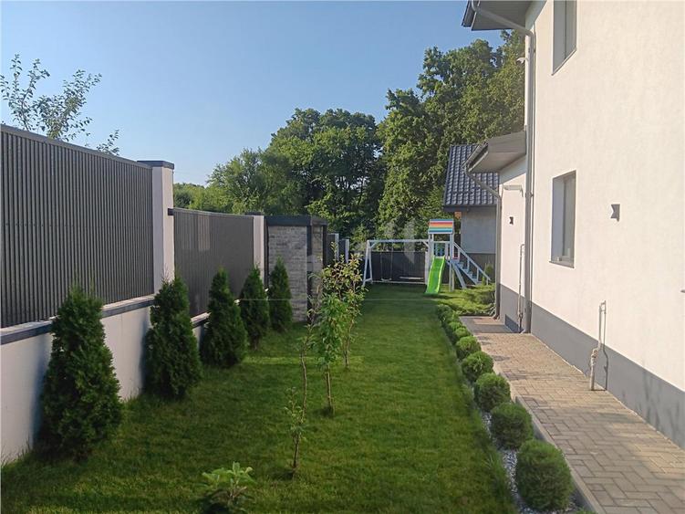 Barnova VILA LUX in spatele Primariei zona exclusivista cu p - 6
