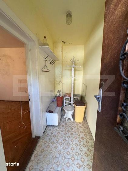 Casă cu 6 camere cu Teren 700 Mp în 700
