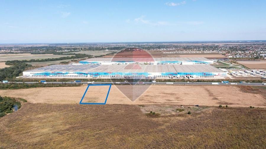 Teren agricol intravilan de 10000 mp, în Bâcu