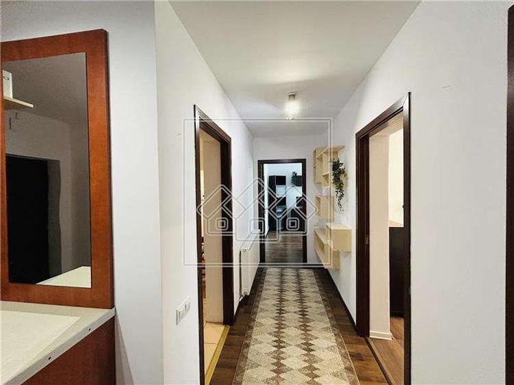 Apartament cu 2 camere decomandat în Șelimbăr