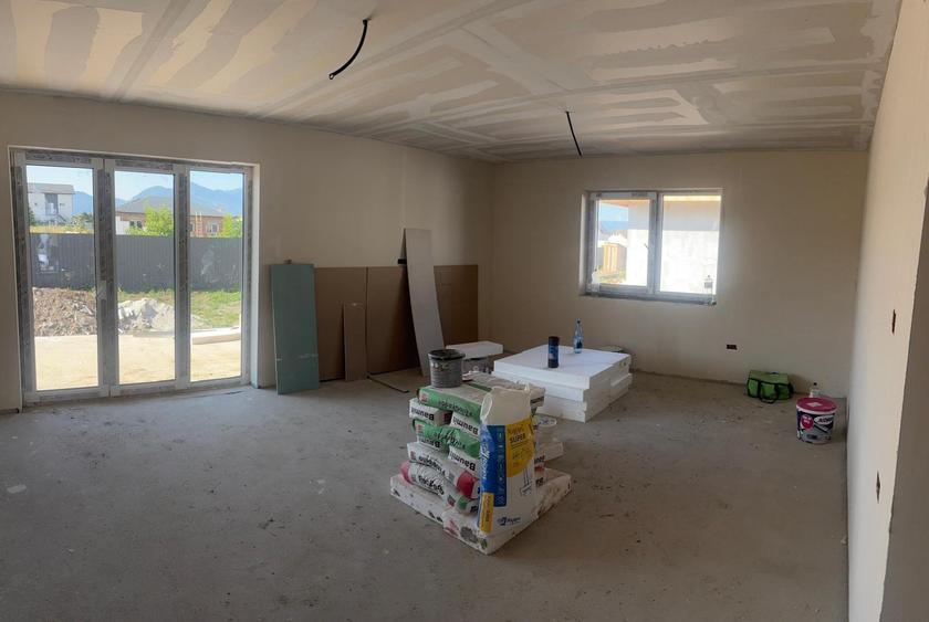 Casă individuală cu 3 camere cu Teren 500 Mp în Tărlungeni