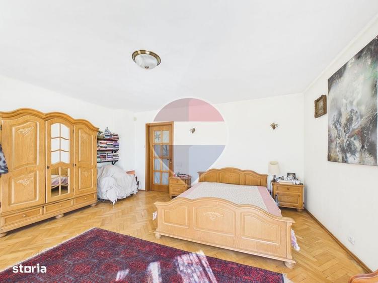 Casă cu 4 camere în Ștefăneștii de Sus