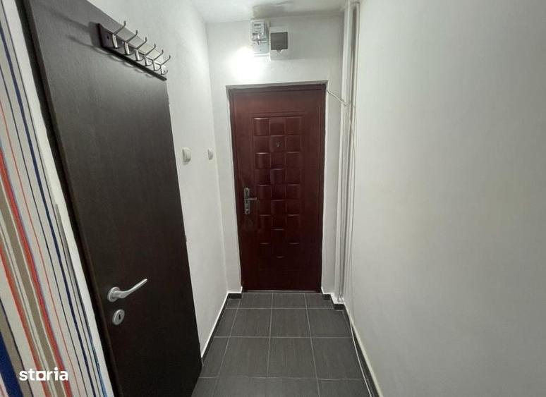 Apartament cu 2 camere semidecomandat în Tătărași