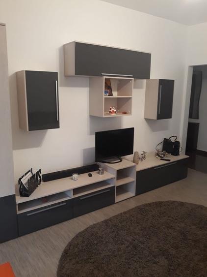 Apartament cu 2 camere în 13 Decembrie