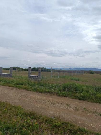 Teren de 500 mp, în Mândruloc