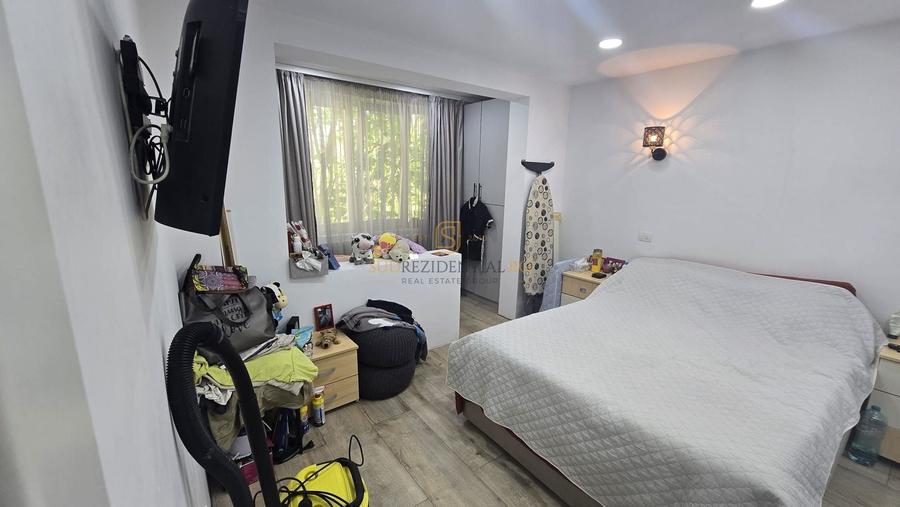 Apartament cu 4 camere decomandat, mobilat în Brâncoveanu