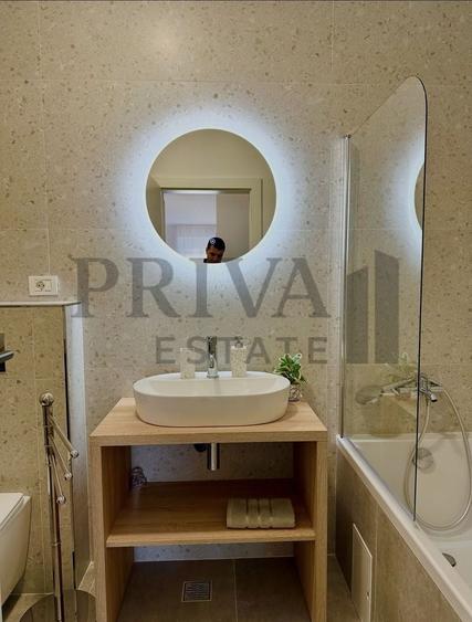 Apartament cu 2 camere decomandat, mobilat în Ultracentral