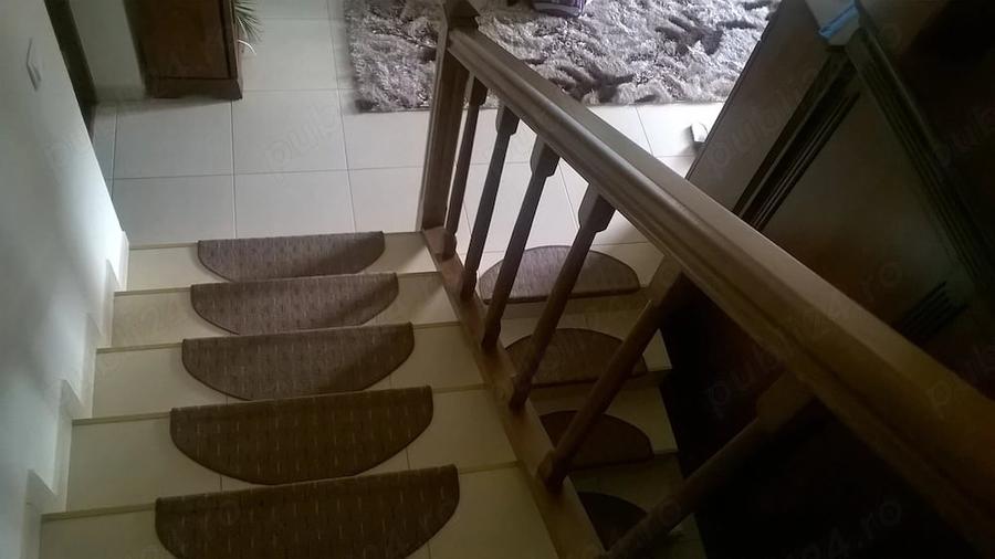 Casă cu 5 camere cu Teren 380 Mp în Central