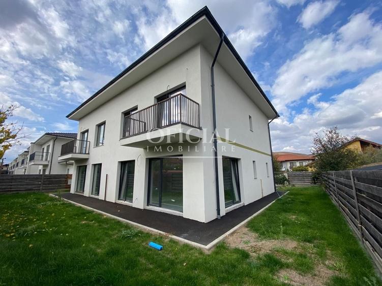 Duplex cu 6 camere cu Canalizare în Florești