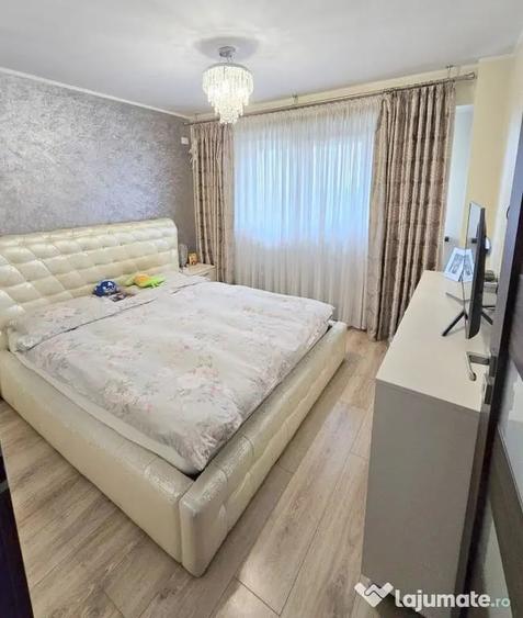 Apartament cu 2 camere decomandat în Sud