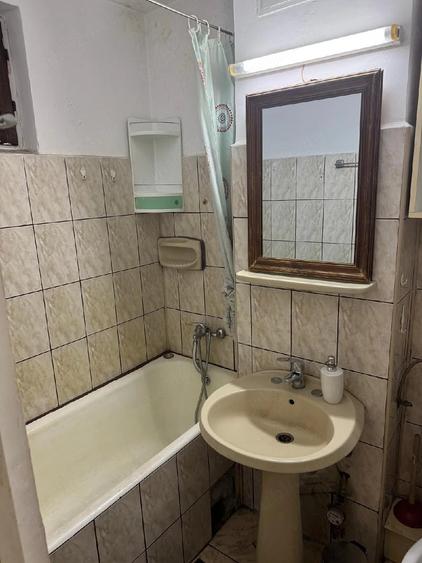 Apartament cu 2 camere semidecomandat în Șagului