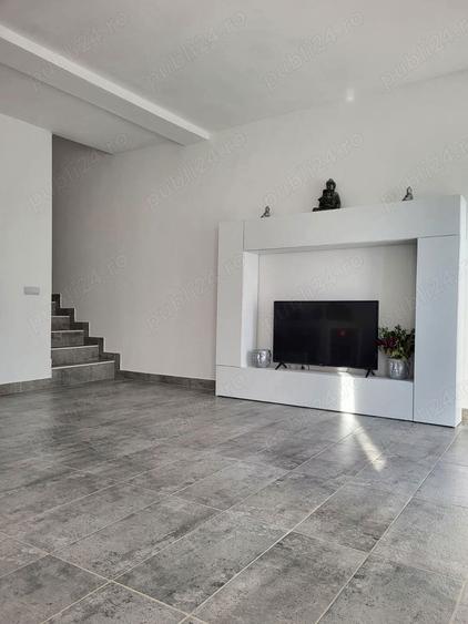 Casă cu 3 camere cu Teren 750 Mp în Progresul