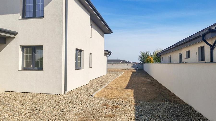 Casă cu 3 camere cu Teren 844 Mp în Nufărul