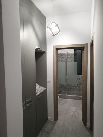 Apartament cu 2 camere semidecomandat în Giroc