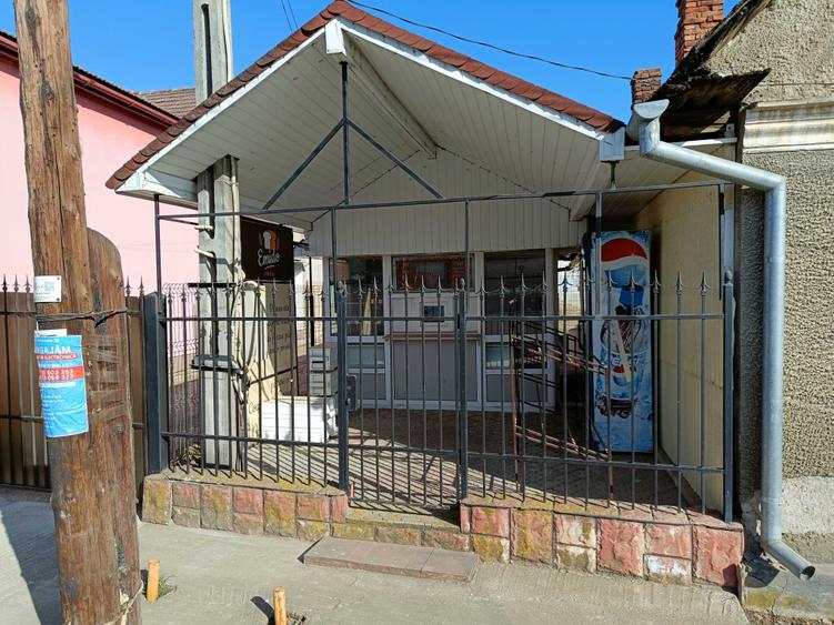 Spațiu comercial, de 22 mp, în Bonț