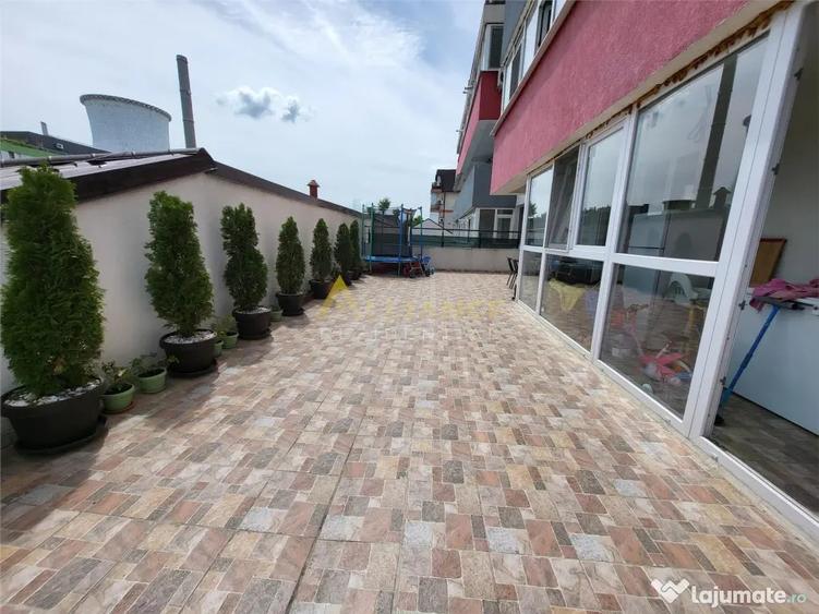Apartament cu 3 camere decomandat, mobilat în Brâncoveanu