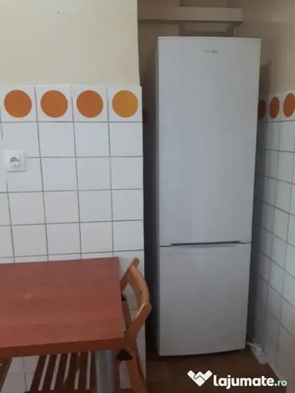 Apartament cu 3 camere în Unirii