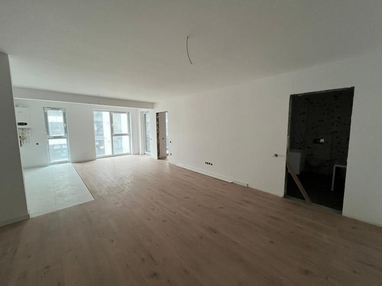 Apartament cu 2 camere semidecomandat în Borhanci