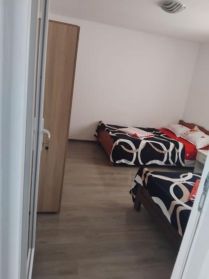 Casă cu 3 camere cu Teren 250 Mp în Central