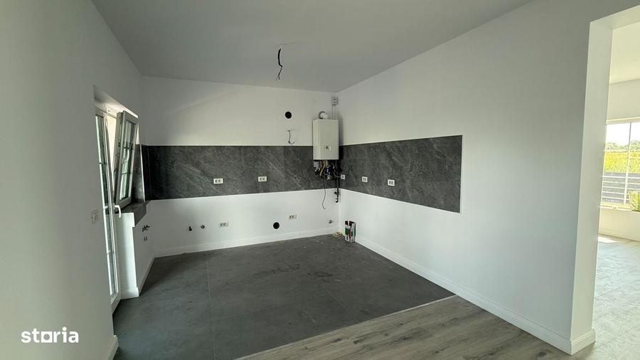 Casă cu 3 camere în Lilieci