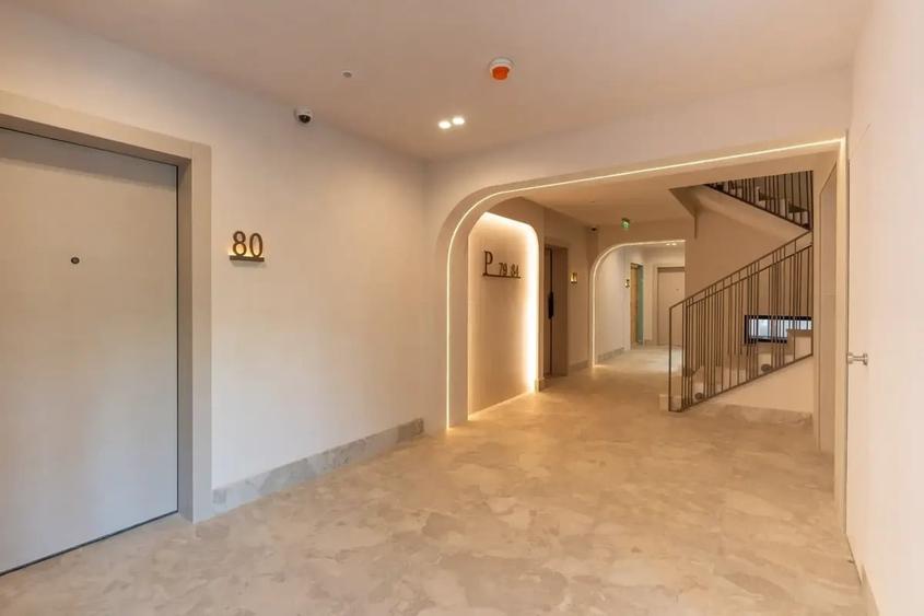 Apartament cu 3 camere decomandat în Moșilor