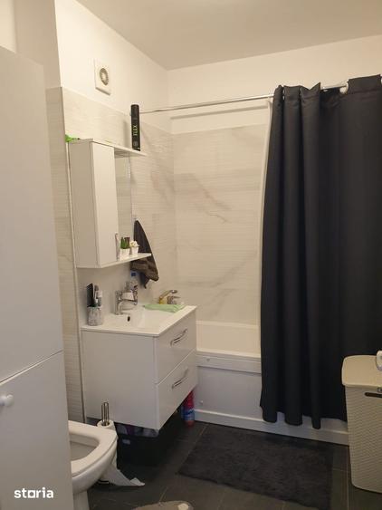 Apartament cu 3 camere în Calea Moldovei
