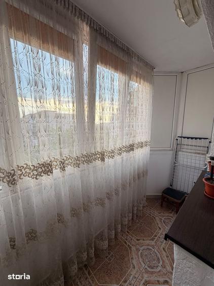Apartament cu 4 camere în Crângași