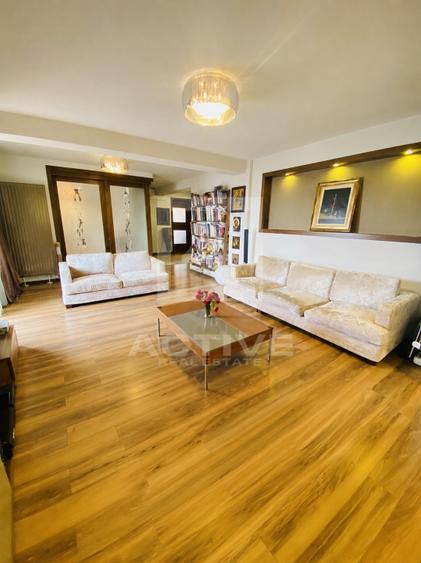 Apartament cu 3 camere semidecomandat, mobilat în Gheorgheni