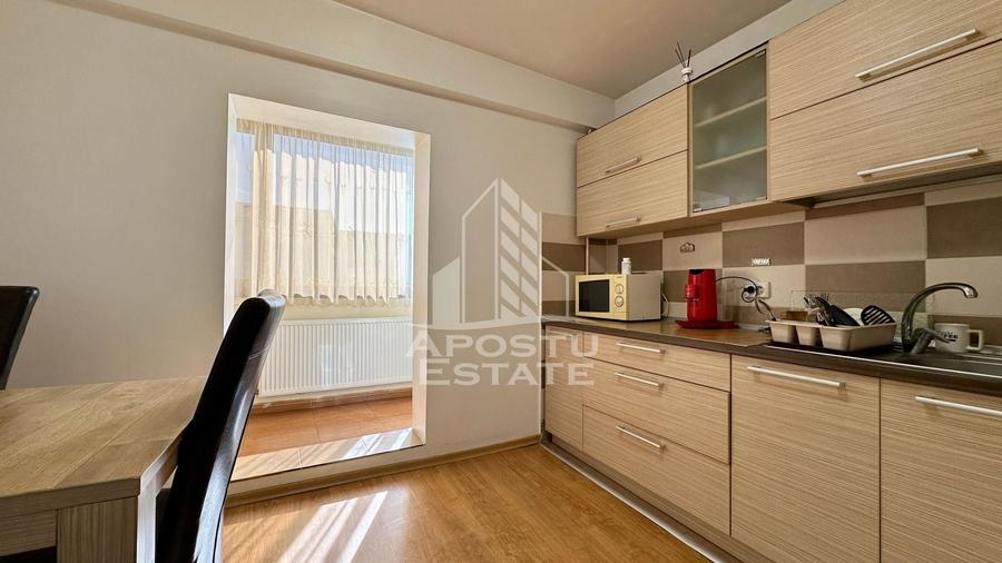 Apartament cu 3 camere decomandat în Soarelui