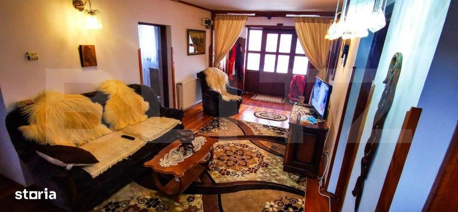 Casă cu 4 camere în Central